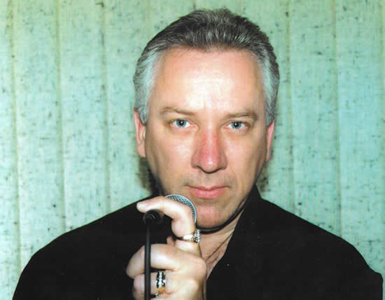 Photo: Greg McIntyre - SILVER ELVIS - Elvis Tribute Artist (ETA)